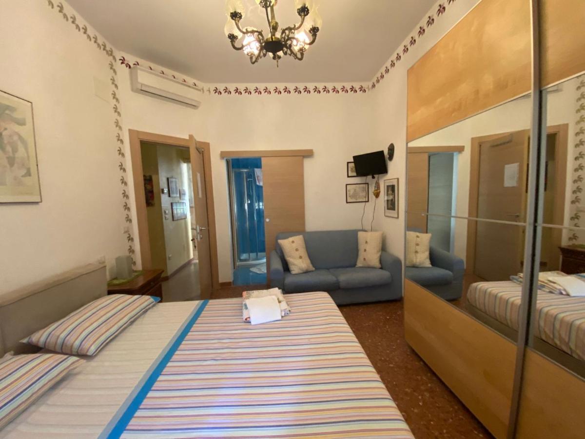 산베네데토델트론토 Casa Riri B&B 외부 사진